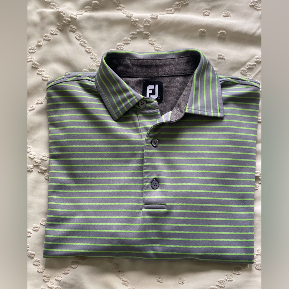 Long-sleeved FootJoy Golf Shirt